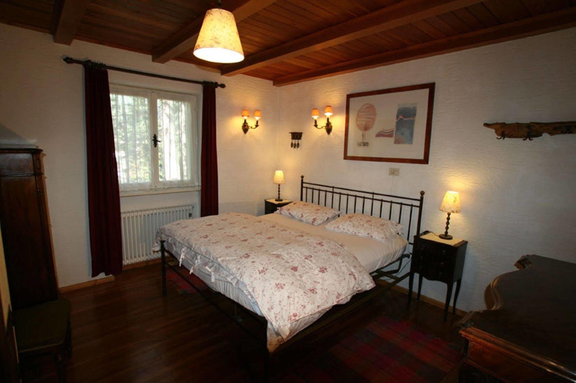 B&B Villa Dolomites Hut Сан Вигилио ди Маребе Екстериор снимка